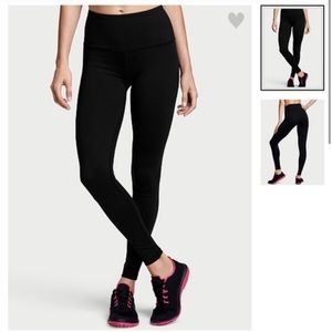 Victoria’s Secret knockout leggings